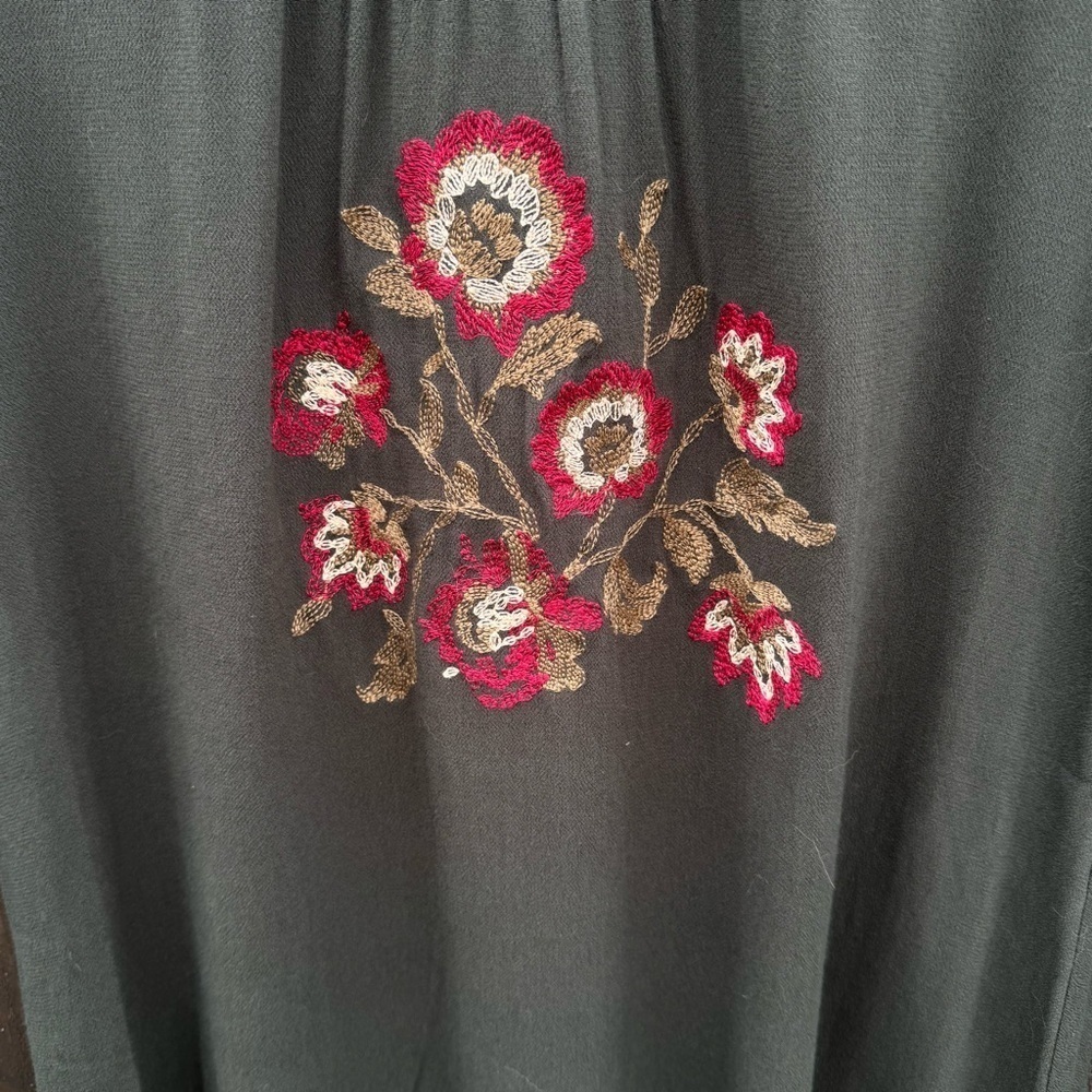 Altar'd State Green Ruffled Embroidered Tunic 3/4 sleeve - Picture 16 of 16